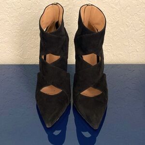 Gianvito Rossi Heels Suede Black